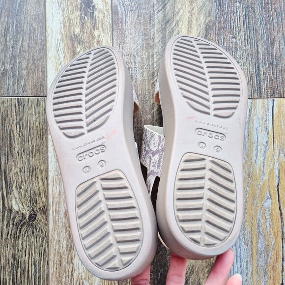 Crocs Brooklyn Snake Printed Low Wedge Platform Sandals Sling Back Beige - Picture 10 of 12